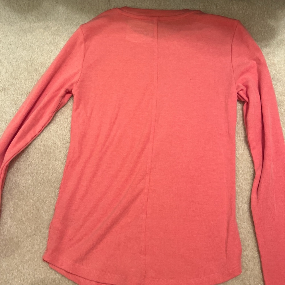 American Eagle Outfitters Coral Long Sleeve Tee
